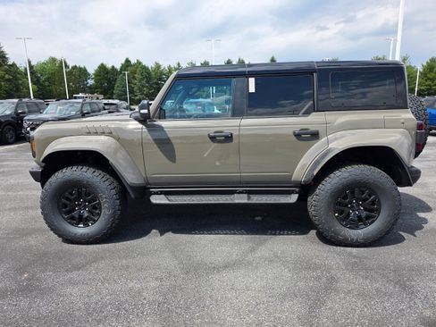 New 2026 Ford Bronco Raptor AWD/4WD image 2