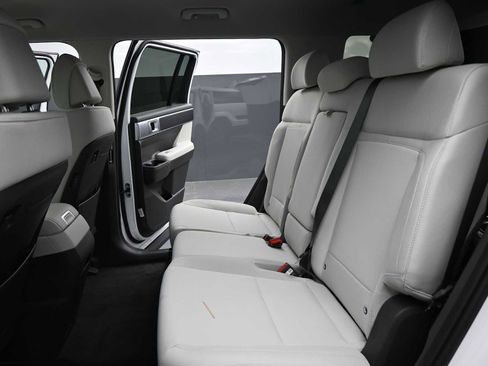 New 2026 Hyundai Santa Fe SE image 14