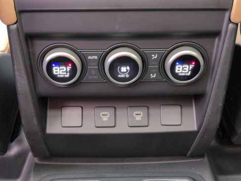 Used 2025 Land Rover Defender 130 X image 27