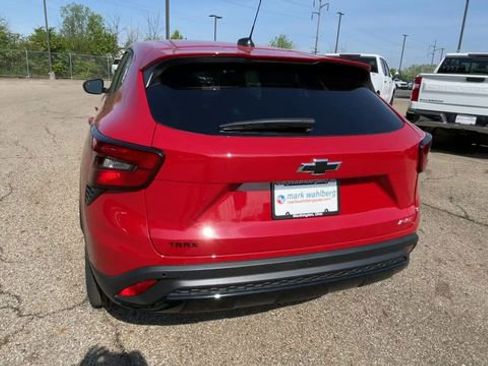 New 2026 Chevrolet Trax RS w/ Driver Confidence Package FWD image 8