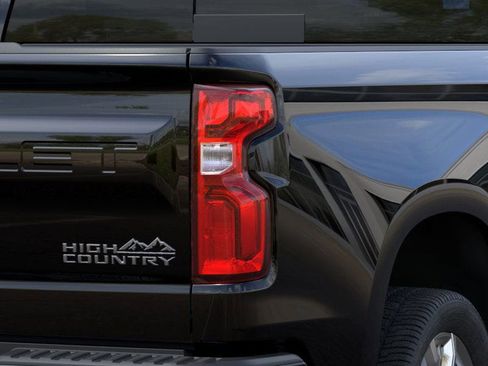 New 2025 Chevrolet Silverado 1500 High Country w/ High Country Premium Package image 37