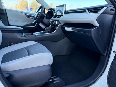 New 2025 Toyota RAV4 XLE image 25