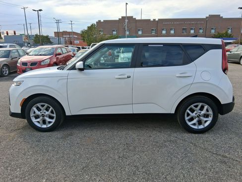 Used 2020 Kia Soul S image 6