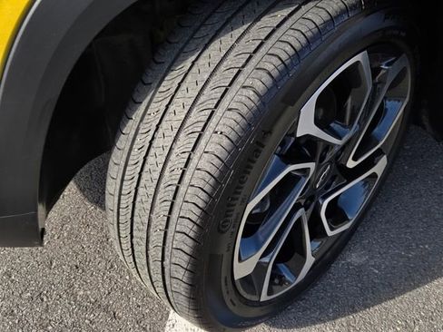 Used 2025 Chevrolet Trax RS w/ Driver Confidence Package image 20