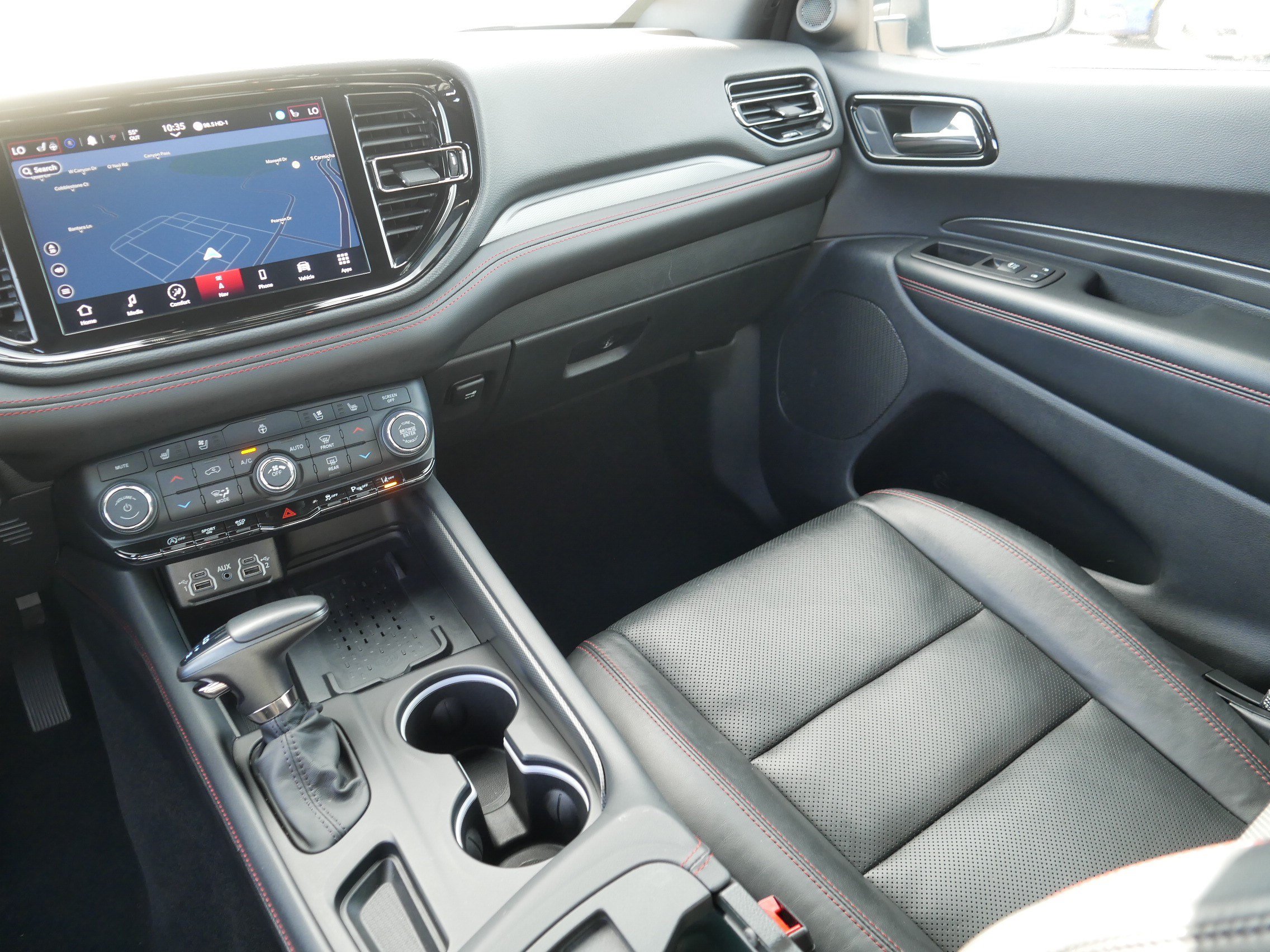 Used 2025 Dodge Durango GT AWD/4WD image 11