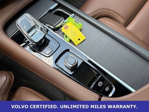 Certified 2024 Volvo XC90 T8 Ultimate w/ Protection Package Premier AWD/4WD image 23