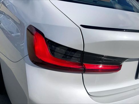 Used 2026 BMW 330i Sedan w/ M Sport Package RWD image 28
