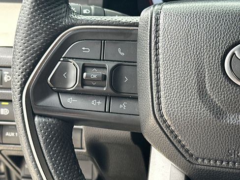Used 2024 Toyota Tacoma TRD Off-Road w/ TRD Off Road Upgrade Package AWD/4WD image 17
