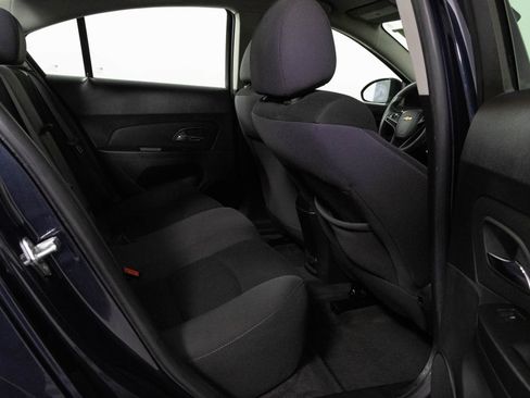 Used 2015 Chevrolet Cruze LT image 38
