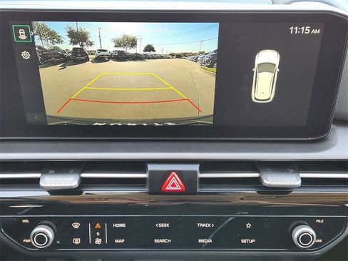 New 2026 Kia Sportage LX image 12