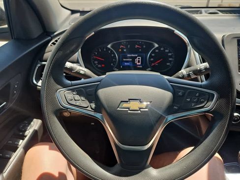 Used 2022 Chevrolet Equinox LT w/ LPO, Floor Liner Package AWD/4WD image 15