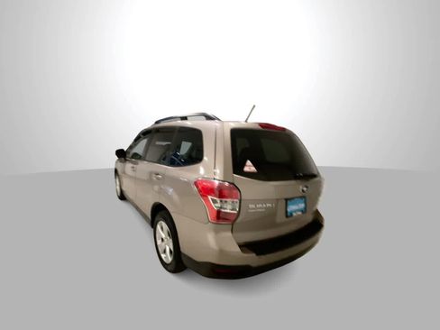 Used 2015 Subaru Forester 2.5i w/ Alloy Wheel Package image 6