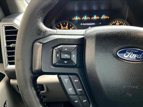 Used 2016 Ford F150 XLT w/ Equipment Group 302A Luxury AWD/4WD image 17