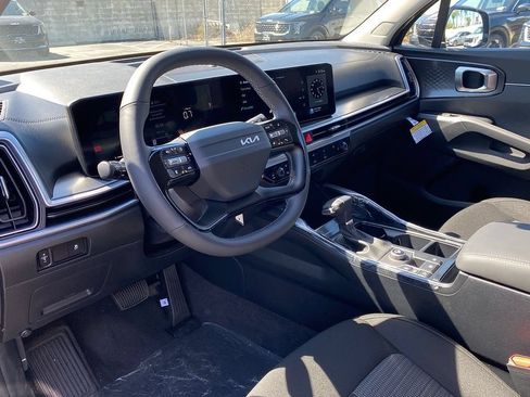 New 2026 Kia Sorento LX FWD image 12