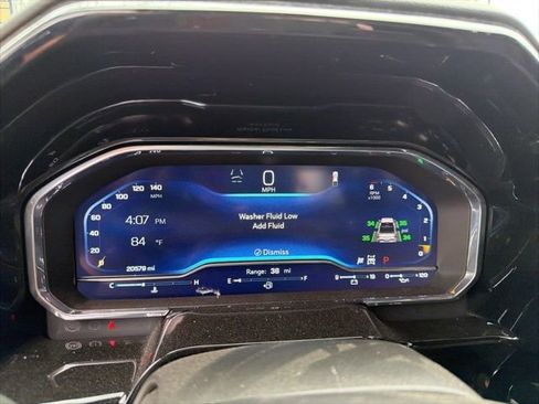 Certified 2025 Chevrolet Silverado 1500 High Country w/ Technology Package AWD/4WD image 6