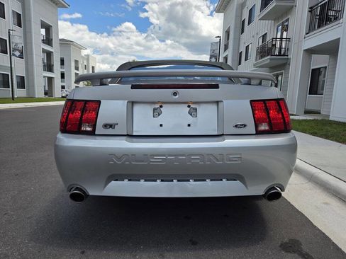 Used 2004 Ford Mustang GT RWD image 13