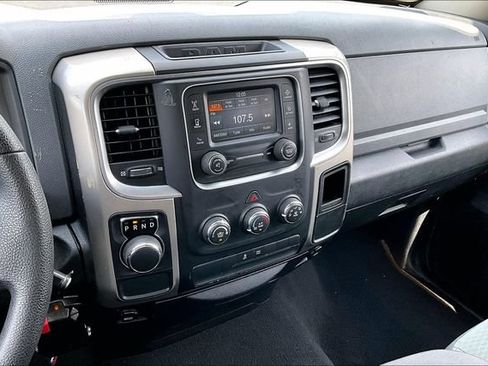 Used 2015 RAM 1500 Classic SLT RWD image 14