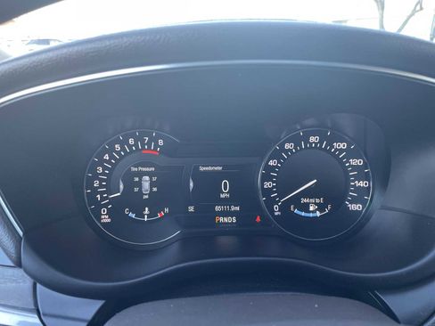 Used 2019 Lincoln MKC Reserve w/ MKC Climate Package image 11