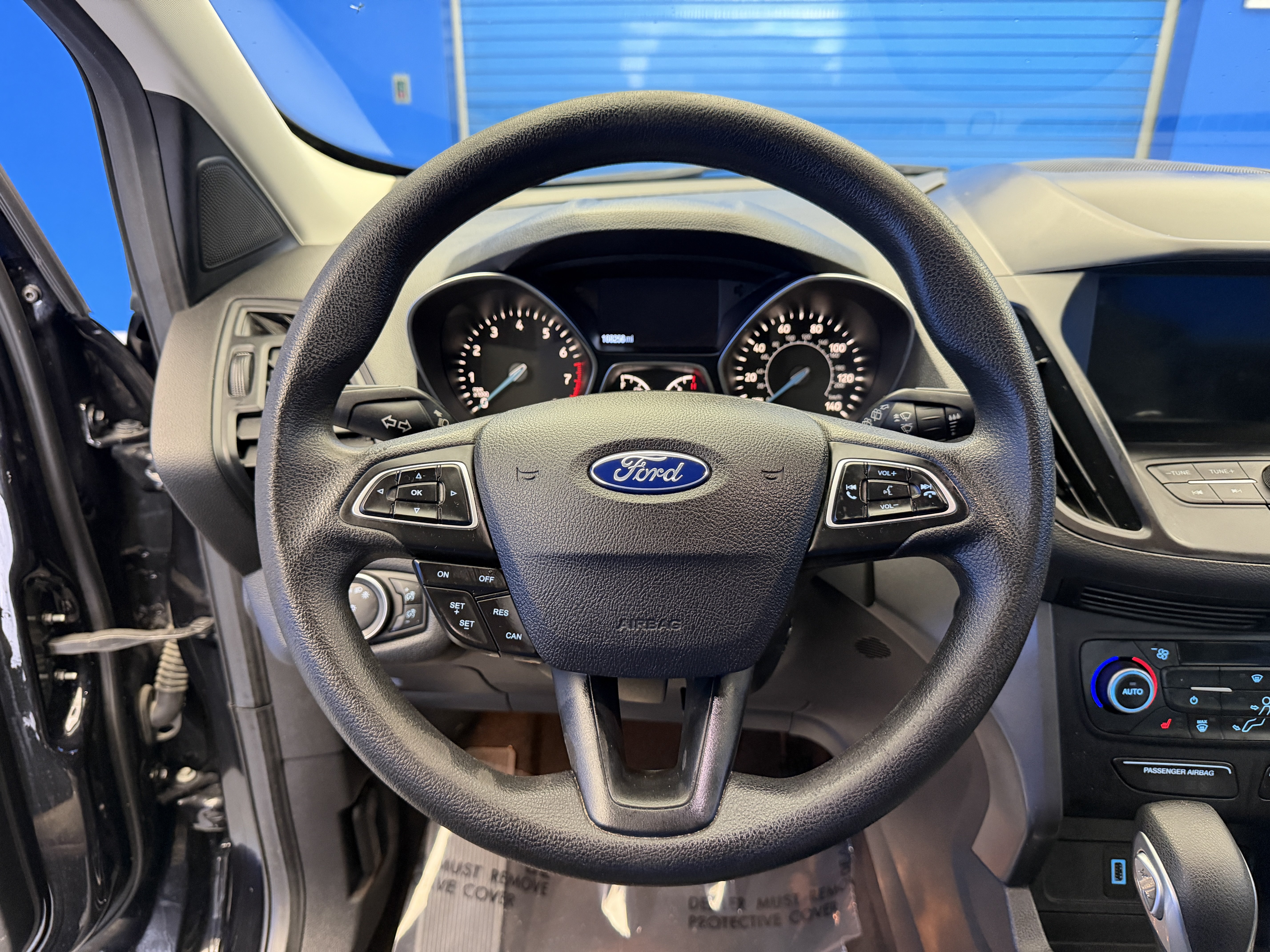 Used 2019 Ford Escape SE FWD image 15