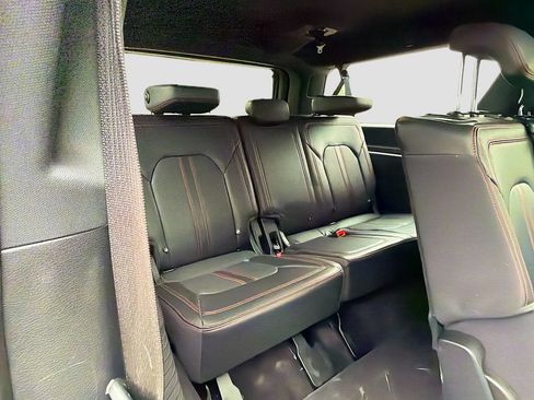 Used 2022 Ford Expedition Max Limited AWD/4WD image 31