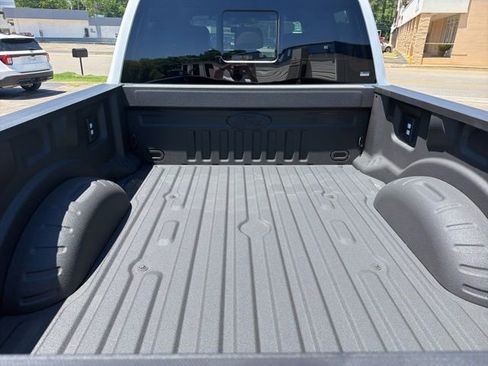 New 2026 Ford F250 Lariat w/ Chrome Package AWD/4WD image 12