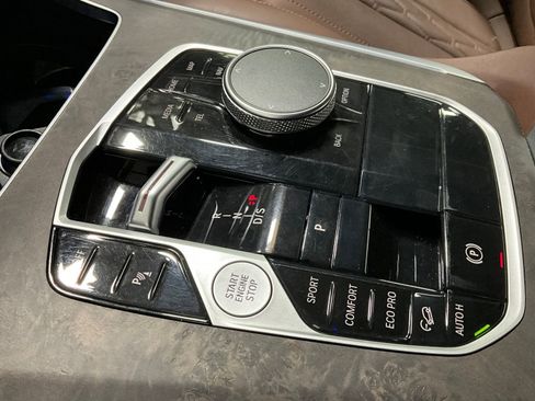 Used 2025 BMW X5 xDrive40i image 16