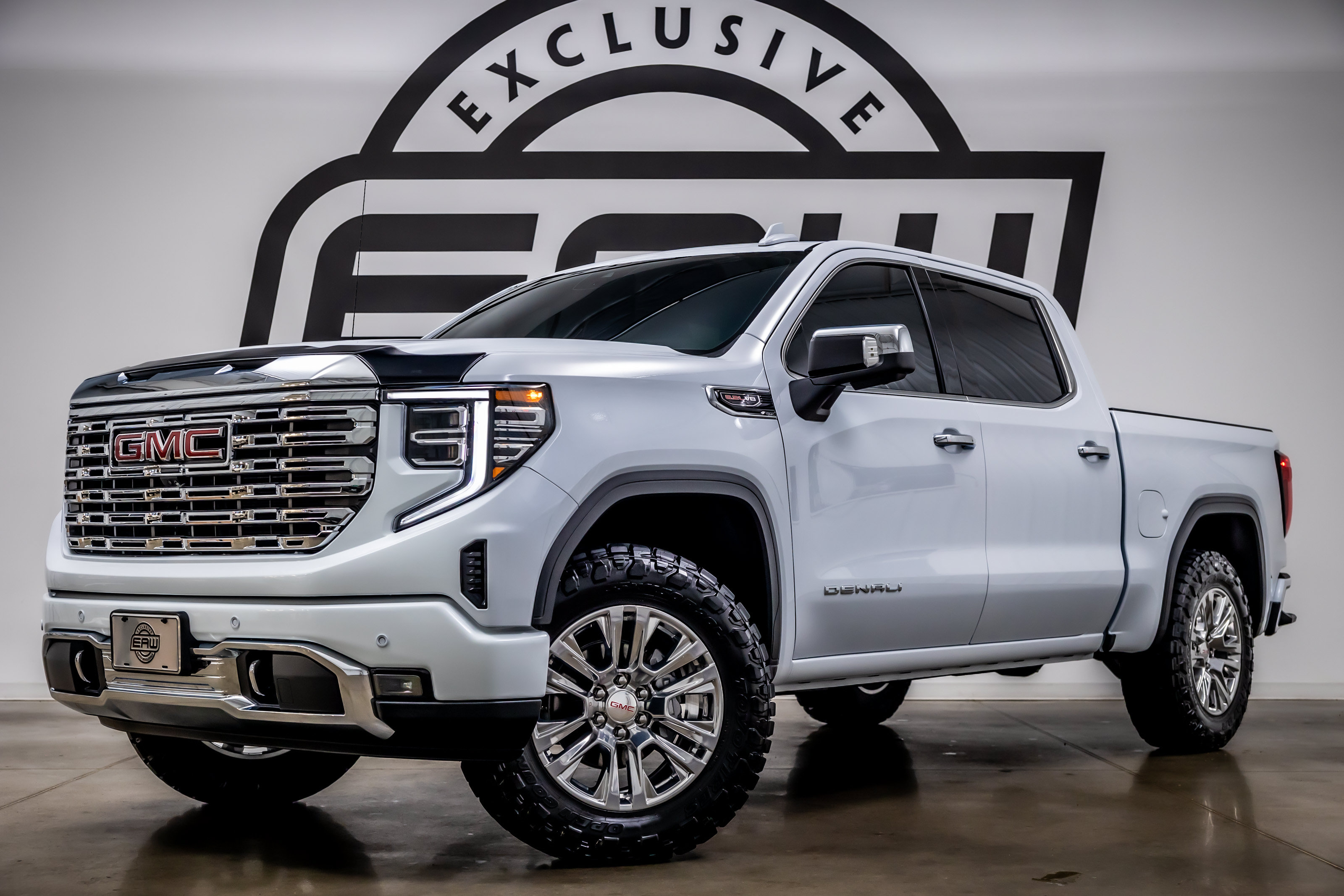 Used 2026 GMC Sierra 1500 Denali AWD/4WD image 1