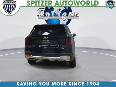 Used 2025 Kia Sorento S AWD/4WD image 9
