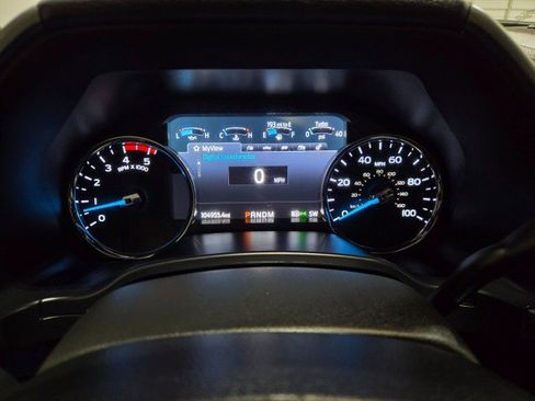 Used 2021 Ford F250 Platinum w/ FX4 Off-Road Package image 43