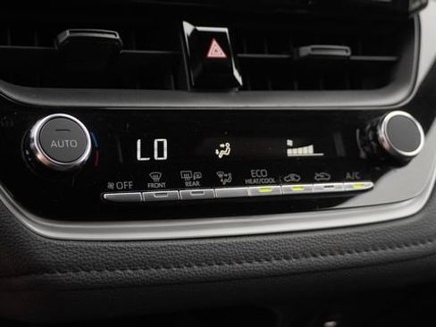 Used 2024 Toyota Corolla SE FWD image 22