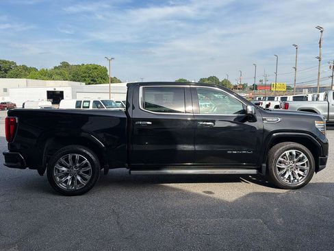 Used 2023 GMC Sierra 1500 Denali w/ Denali Reserve Package AWD/4WD image 4