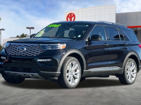 Used 2022 Ford Explorer Platinum w/ Equipment Group 601A image 9