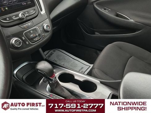 Used 2021 Chevrolet Malibu RS FWD image 25