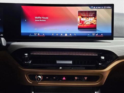 Used 2026 BMW 430i Coupe w/ Premium Package image 11