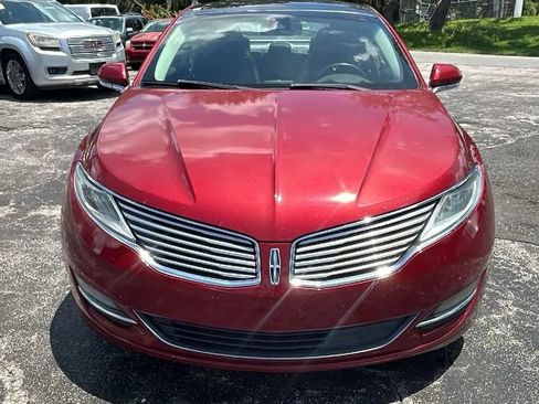 Used 2013 Lincoln MKZ Hybrid FWD image 2