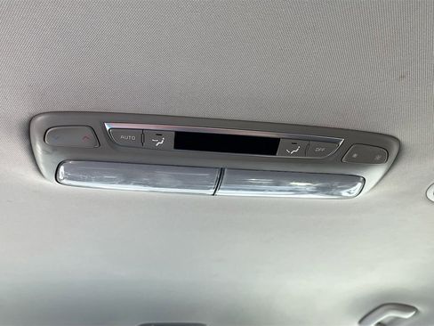 Used 2022 Kia Telluride LX AWD/4WD image 24