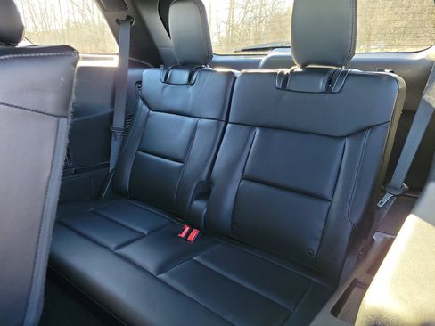 Used 2020 Ford Explorer Limited image 17