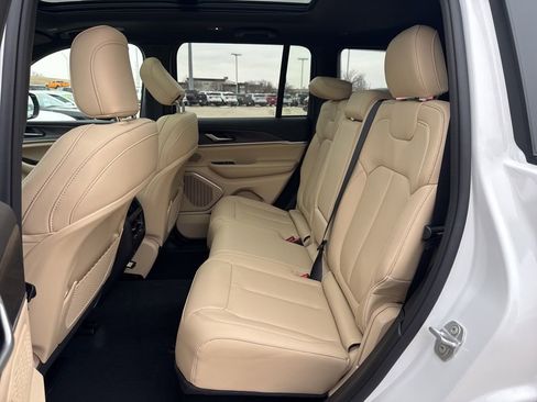New 2026 Jeep Grand Cherokee Limited image 25