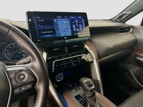 Used 2021 Toyota Venza XLE w/ Softex Package image 26