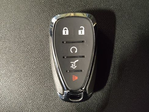 Used 2024 Chevrolet Equinox LT image 32