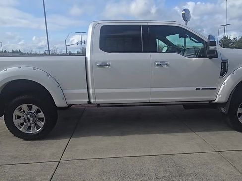 Used 2017 Ford F250 Platinum w/ Platinum Ultimate Package image 5