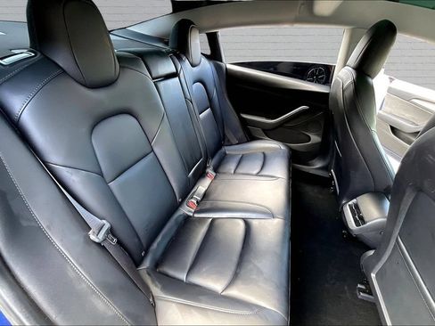 Used 2022 Tesla Model 3 Long Range AWD/4WD image 22