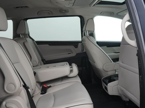 Used 2026 Honda Odyssey Touring image 14