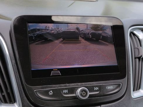 Used 2020 Chevrolet Malibu LT FWD image 20