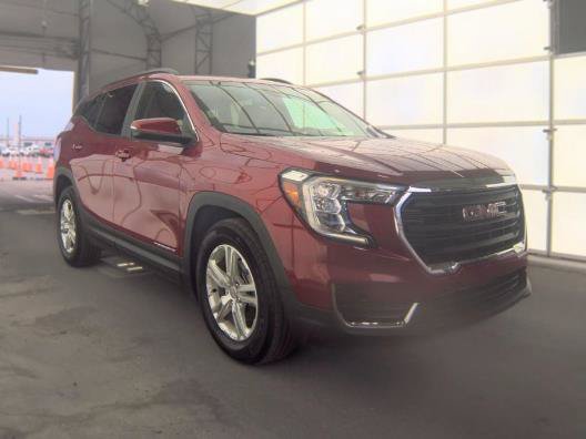 Used 2023 GMC Terrain SLE w/ Driver Convenience Package FWD image 2
