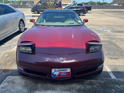 Used 2003 Chevrolet Corvette Coupe w/ Preferred Equipment Group RWD image 5