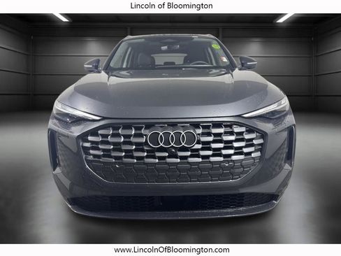 Used 2025 Audi Q5 Premium w/ Convenience Package AWD/4WD image 11