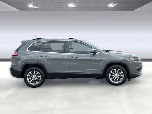 Used 2021 Jeep Cherokee Latitude Lux w/ Sun & Sound Group FWD image 8