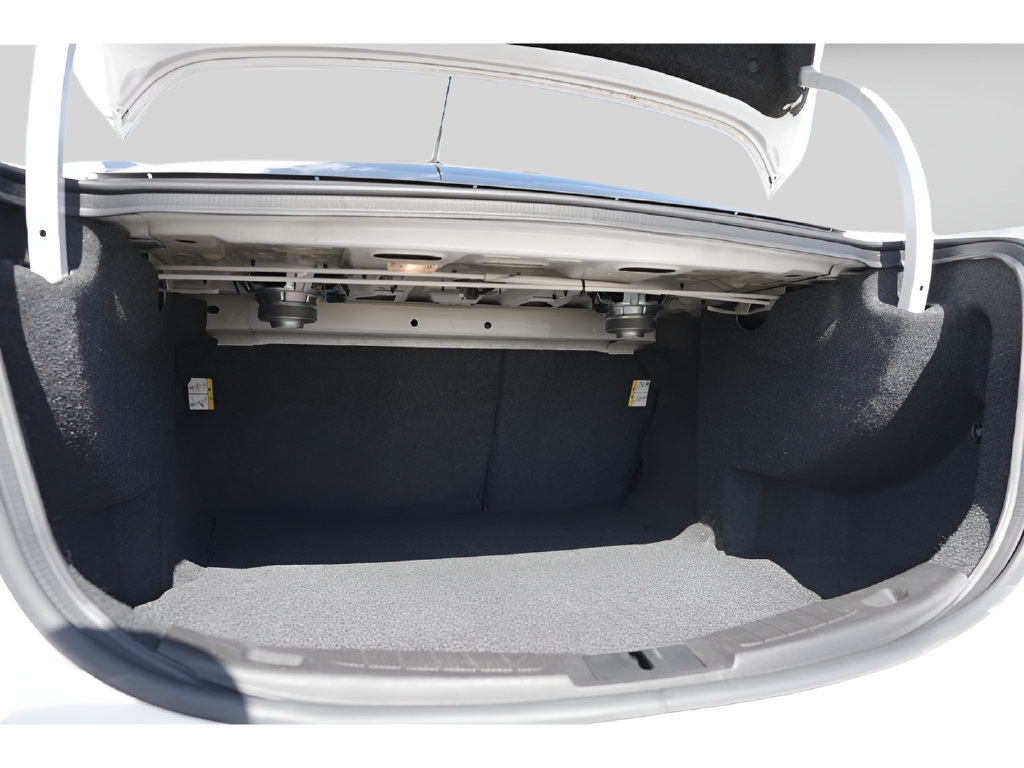 Used 2015 Ford Fusion Titanium FWD image 11