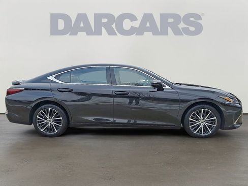 Used 2024 Lexus ES 350 w/ Premium Package image 7